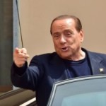 Berlusconi esonera Seedorf, squadra affidata ad un 94enne
