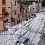 Grandine record a Gubbio, da Campo di Marte partono gli angeli della neve